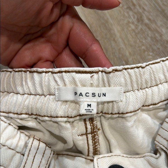 PacSun Size M Cream Cargo Pants Relaxed Fit Baggy - Picture 2 of 10